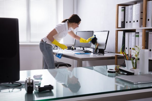 Commercial-Cleaning-min Commercial-Cleaning-min